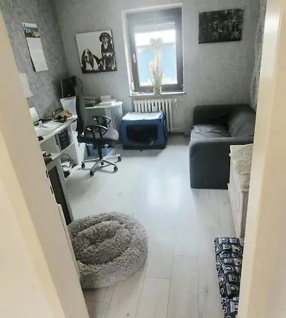 Erdgeschosswohnung Mit Terrassen *